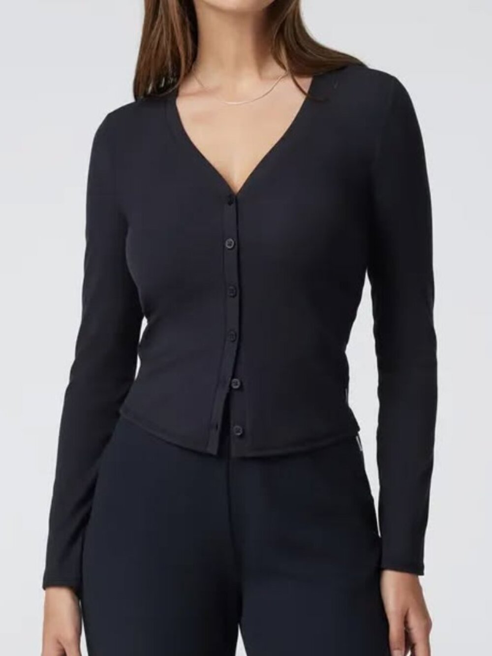 Vuori Women's Long Sleeve Pose Cardigan Sweater in Black Size XS